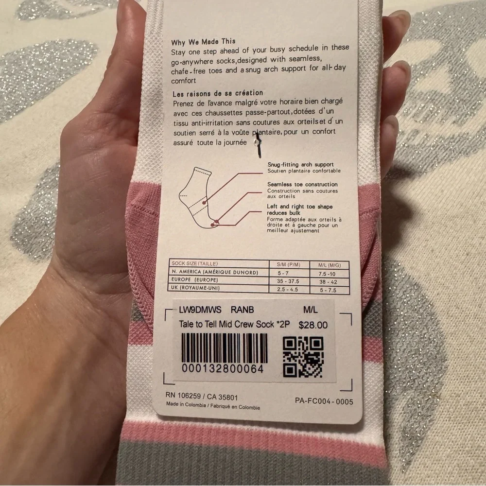 lululemon athletica White and Light Blue Athletic mid crew Socks, 2 pairs m/l
